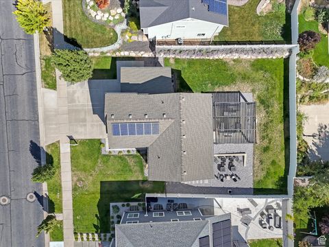 Tiny photo for 1578 E MAPLE WAY, Layton, UT 84040 (MLS # 2093446)
