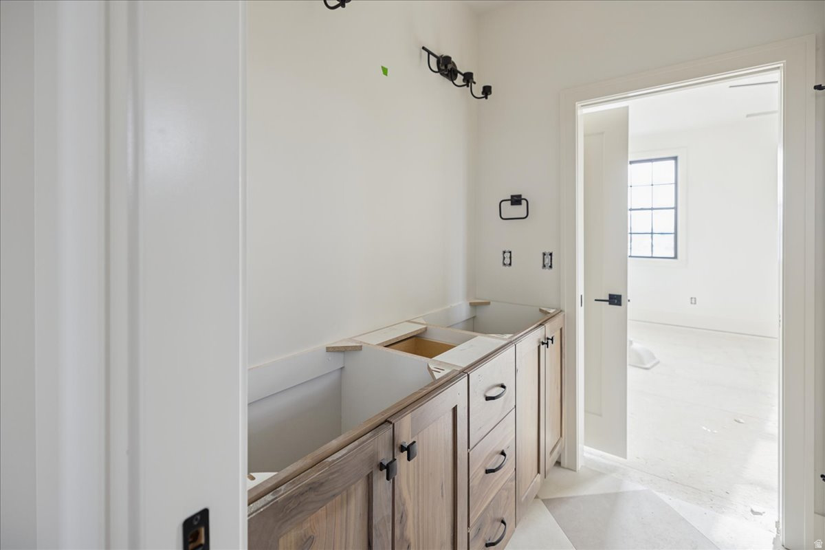 DAYBREAK - Residential