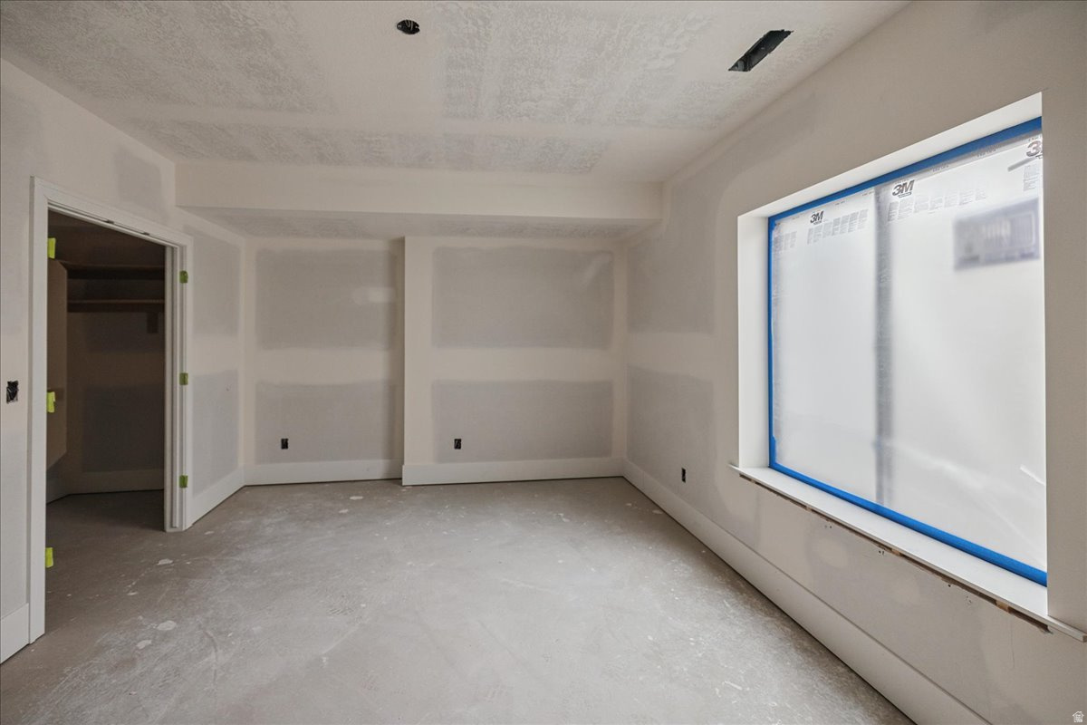 DAYBREAK - Residential