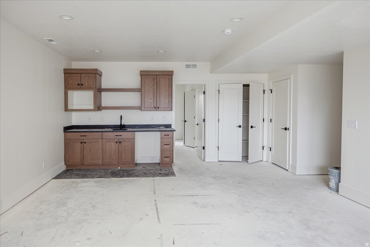 DAYBREAK - Residential