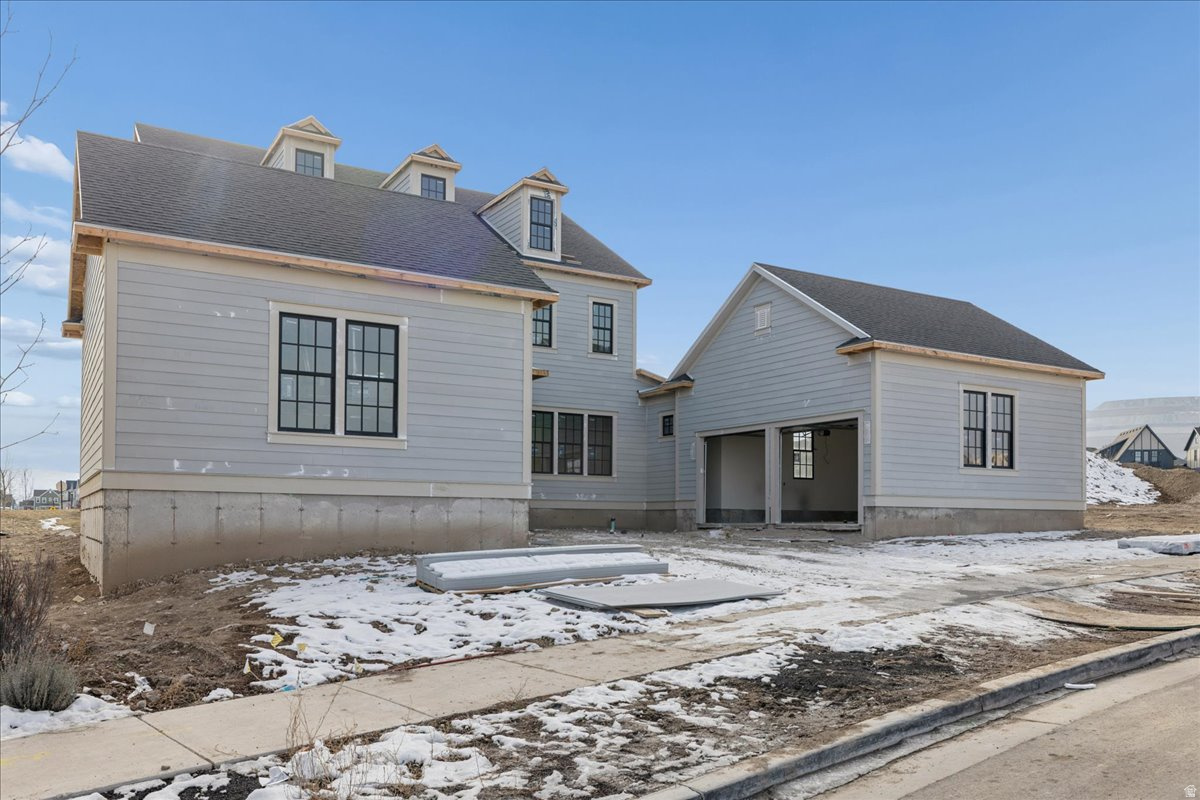 DAYBREAK - Residential