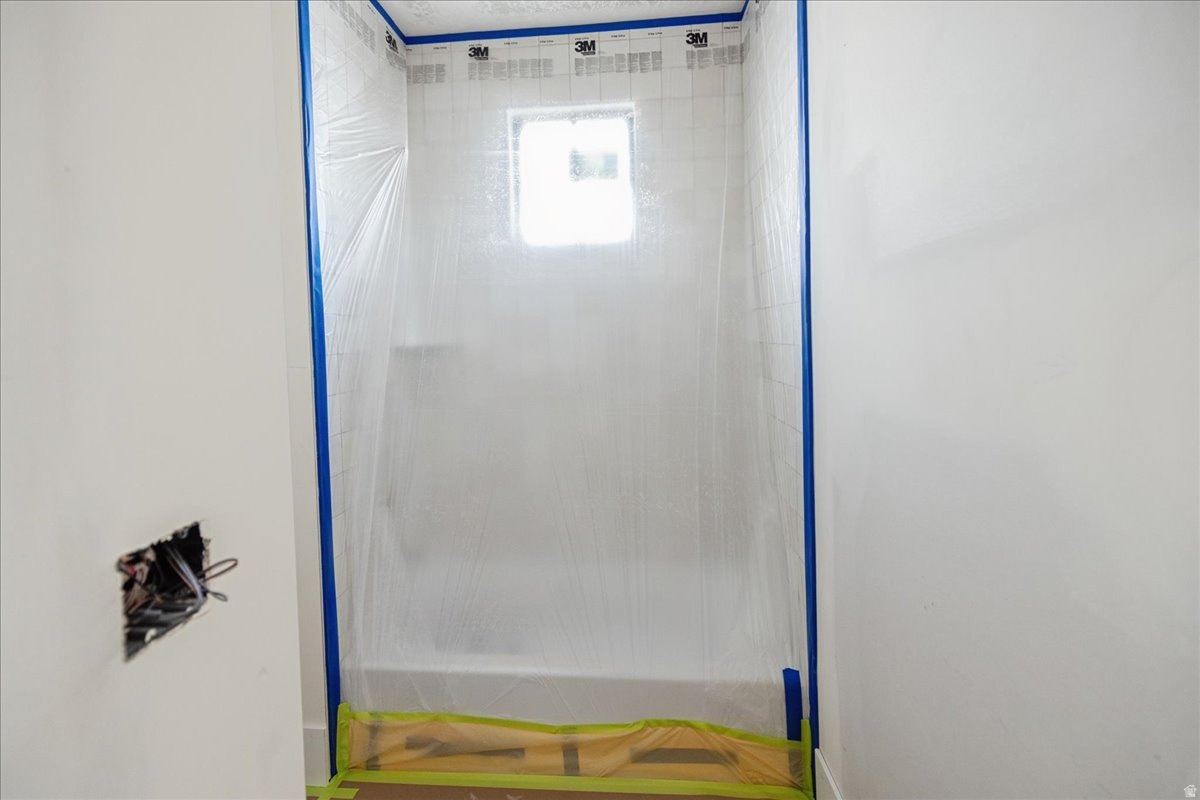 DAYBREAK - Residential