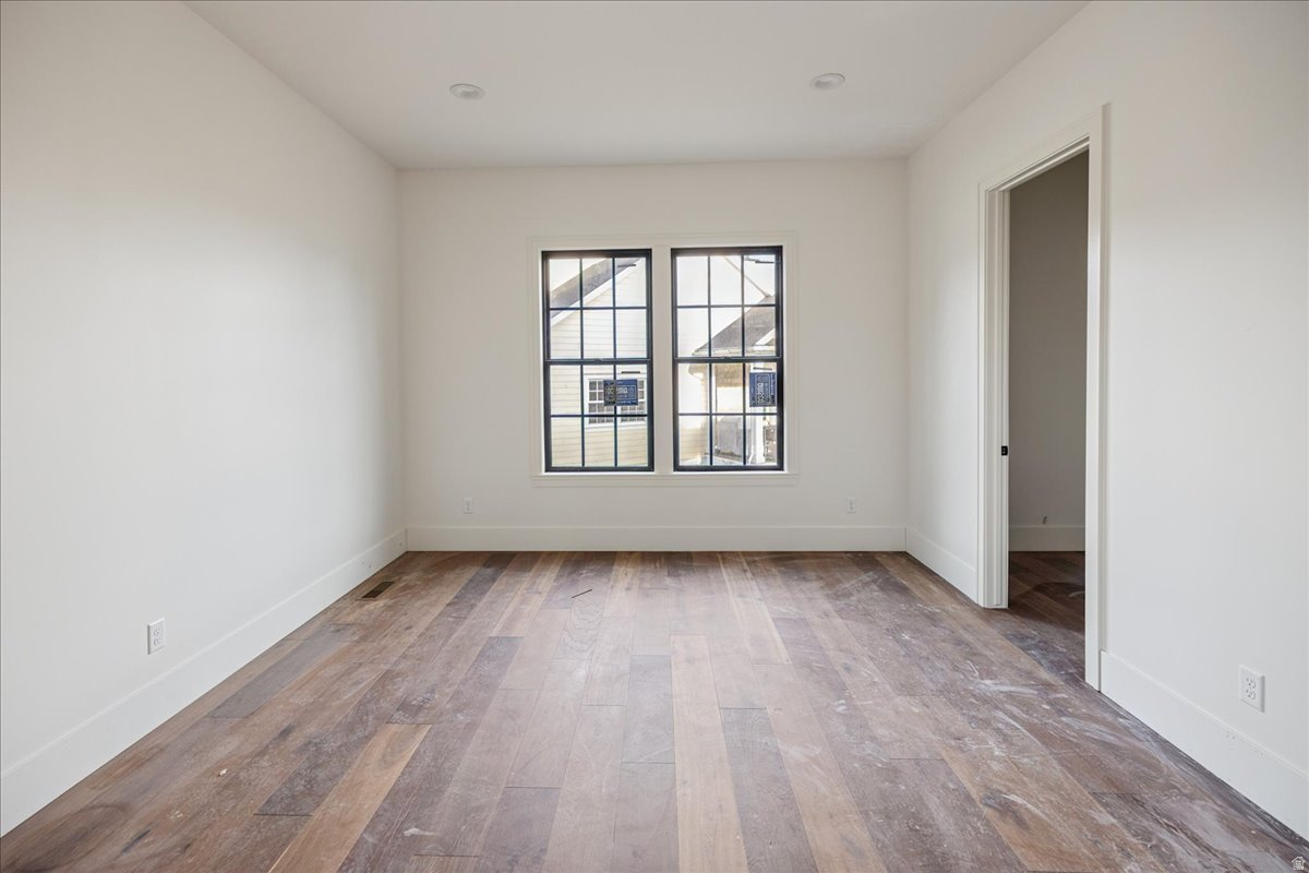 DAYBREAK - Residential