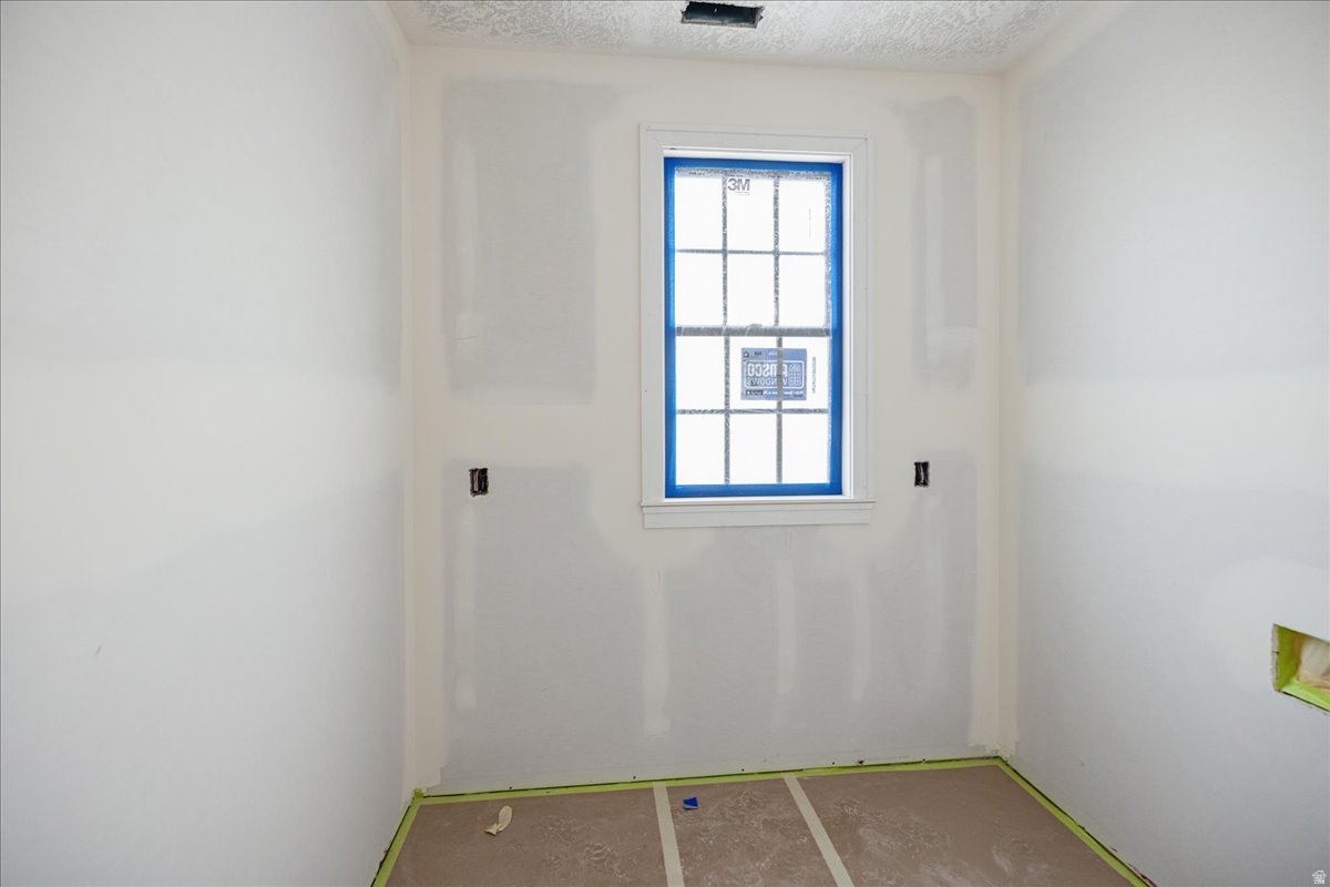 DAYBREAK - Residential