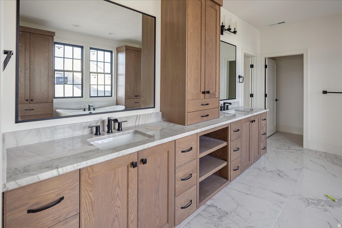 DAYBREAK - Residential