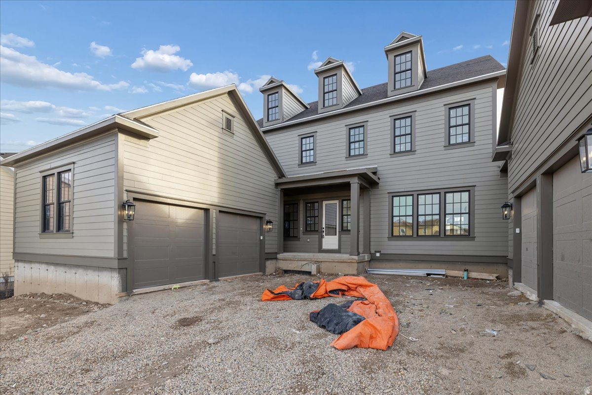 DAYBREAK - Residential