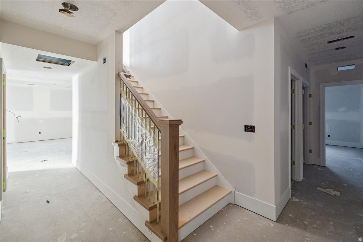 DAYBREAK - Residential