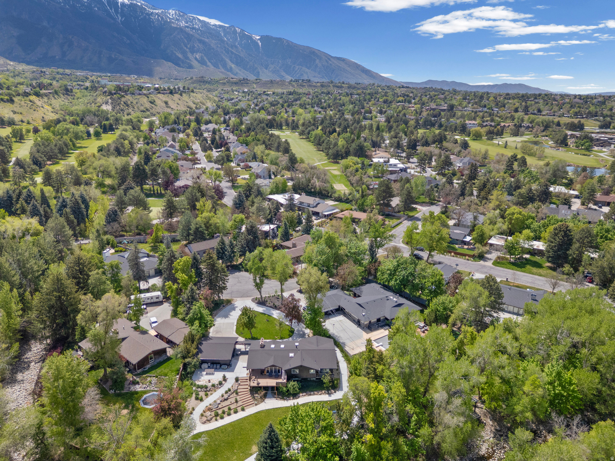 WILLOW CREEK - Residential