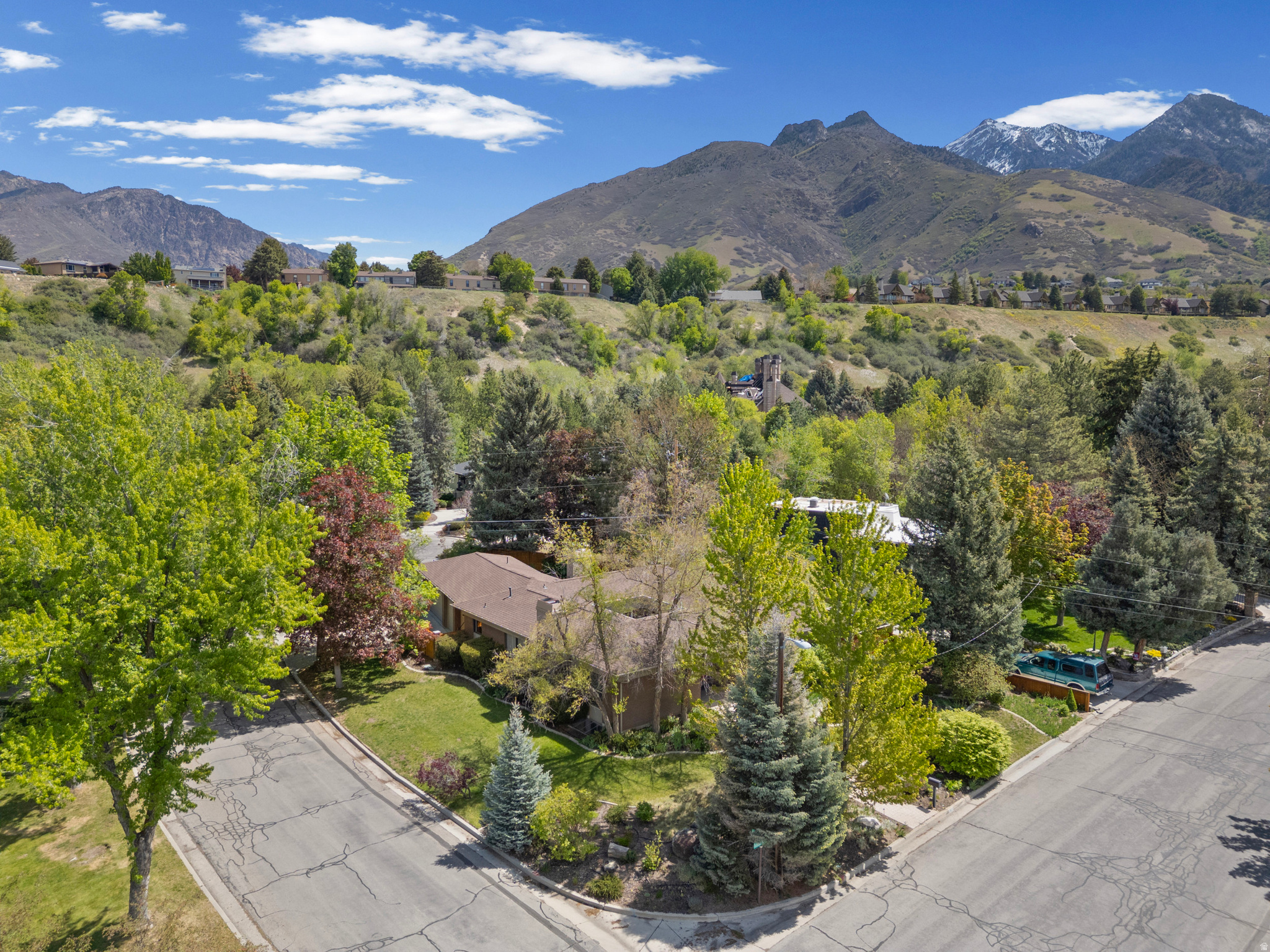 WILLOW CREEK - Residential