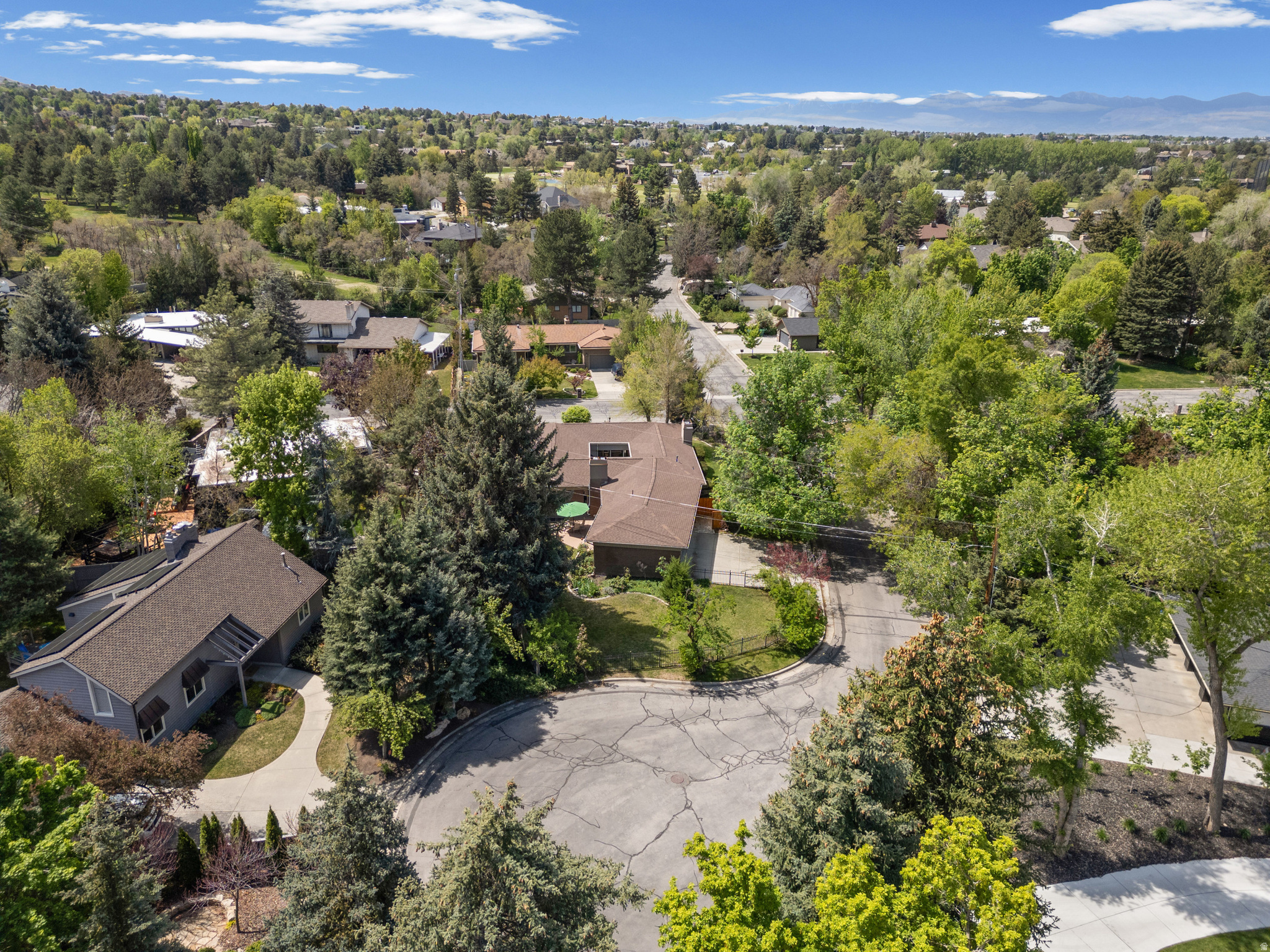 WILLOW CREEK - Residential