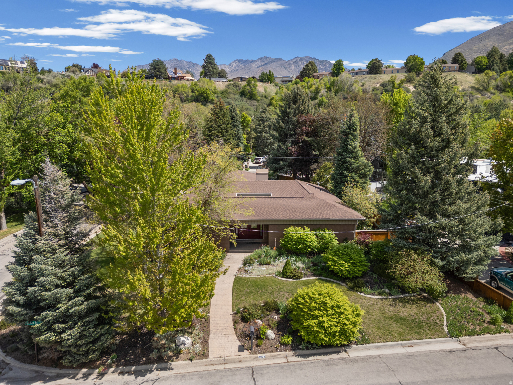 WILLOW CREEK - Residential