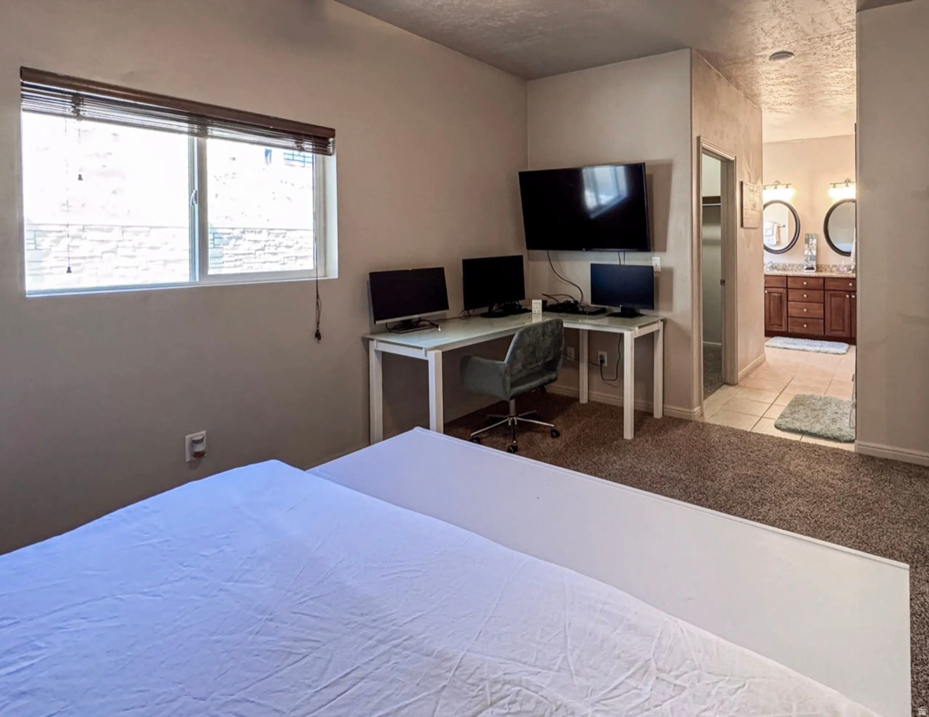 LOCHWOOD - Residential