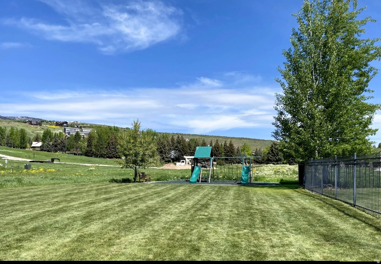 LOCHWOOD - Residential