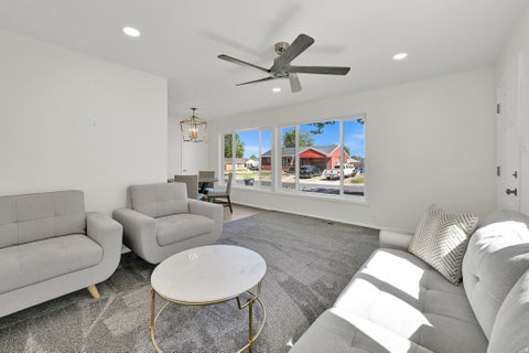 Tiny photo for 321 E 4675 S, Washington Terrace, UT 84405 (MLS # 2170335)