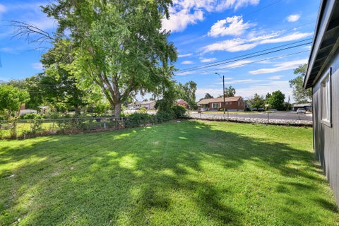 Tiny photo for 321 E 4675 S, Washington Terrace, UT 84405 (MLS # 2170335)