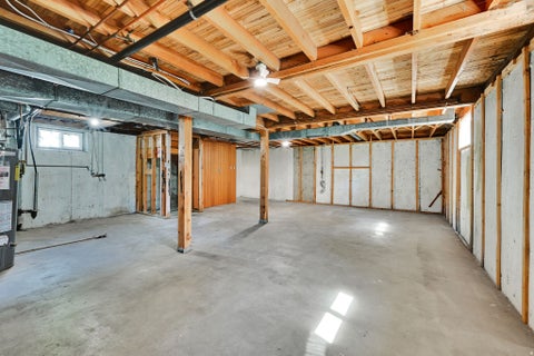 Tiny photo for 321 E 4675 S, Washington Terrace, UT 84405 (MLS # 2170335)