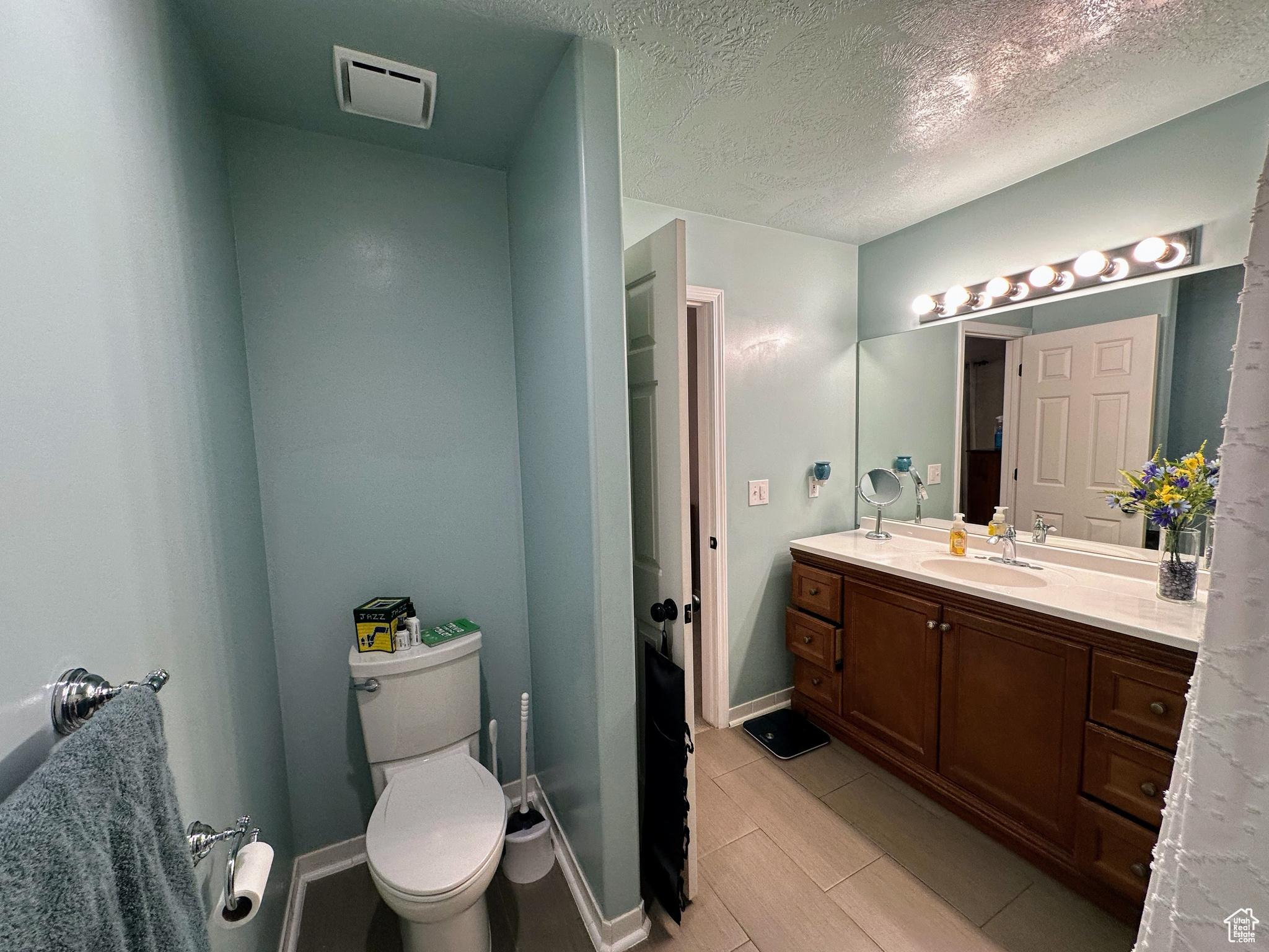 8675 S Pebblecreek Rd, West Jordan, Utah image 22
