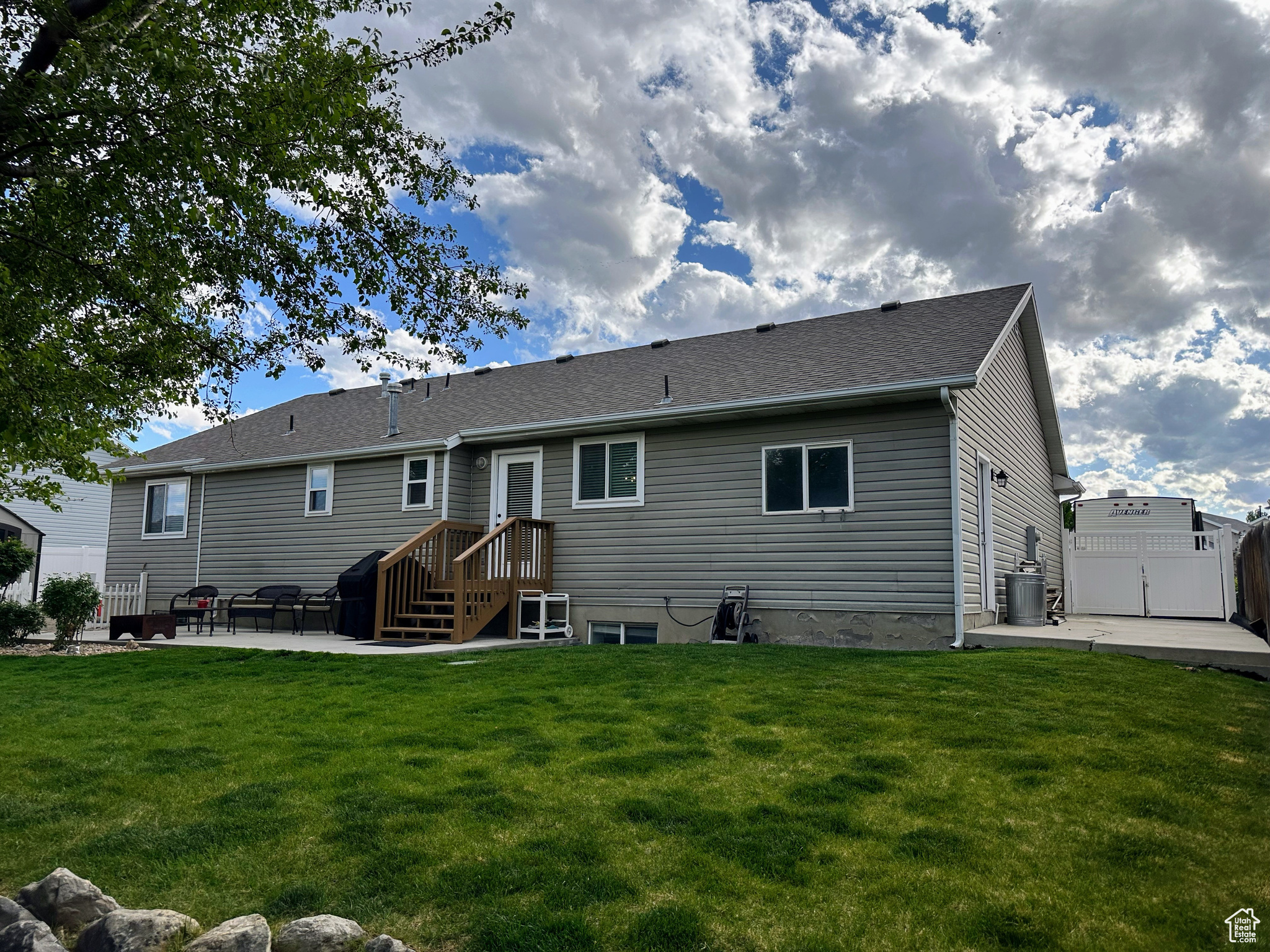 8675 S Pebblecreek Rd, West Jordan, Utah image 42