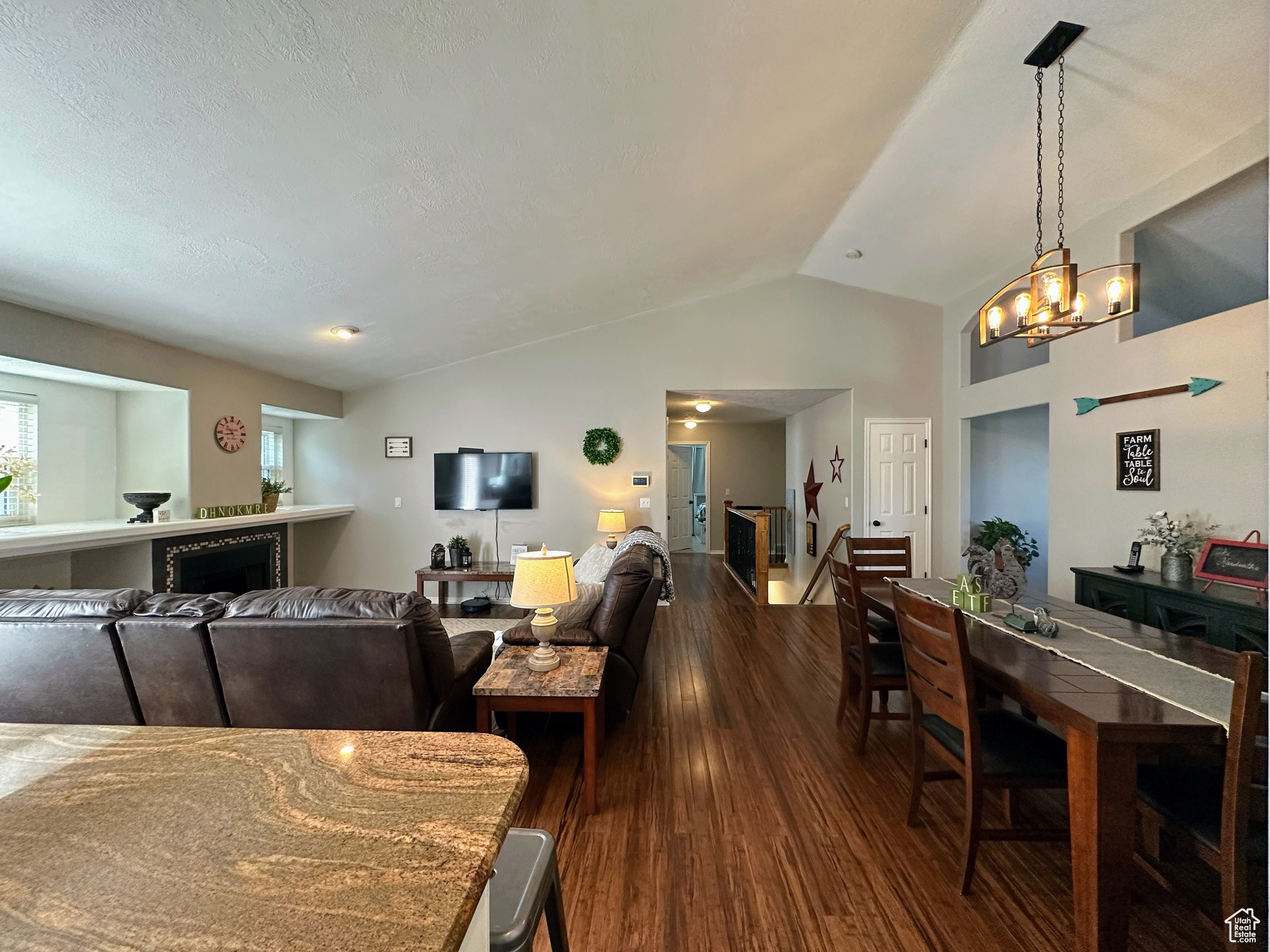 8675 S Pebblecreek Rd, West Jordan, Utah image 12