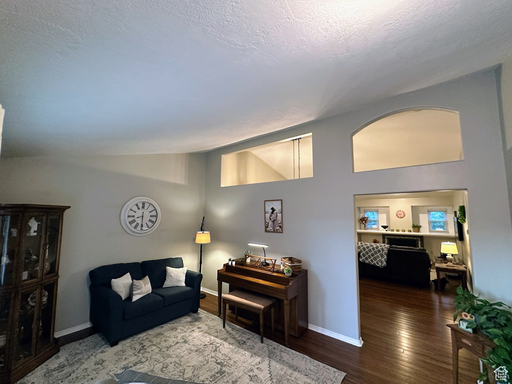 8675 S Pebblecreek Rd, West Jordan, Utah image 9