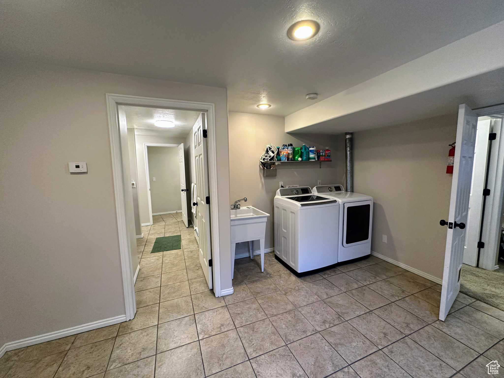 8675 S Pebblecreek Rd, West Jordan, Utah image 34