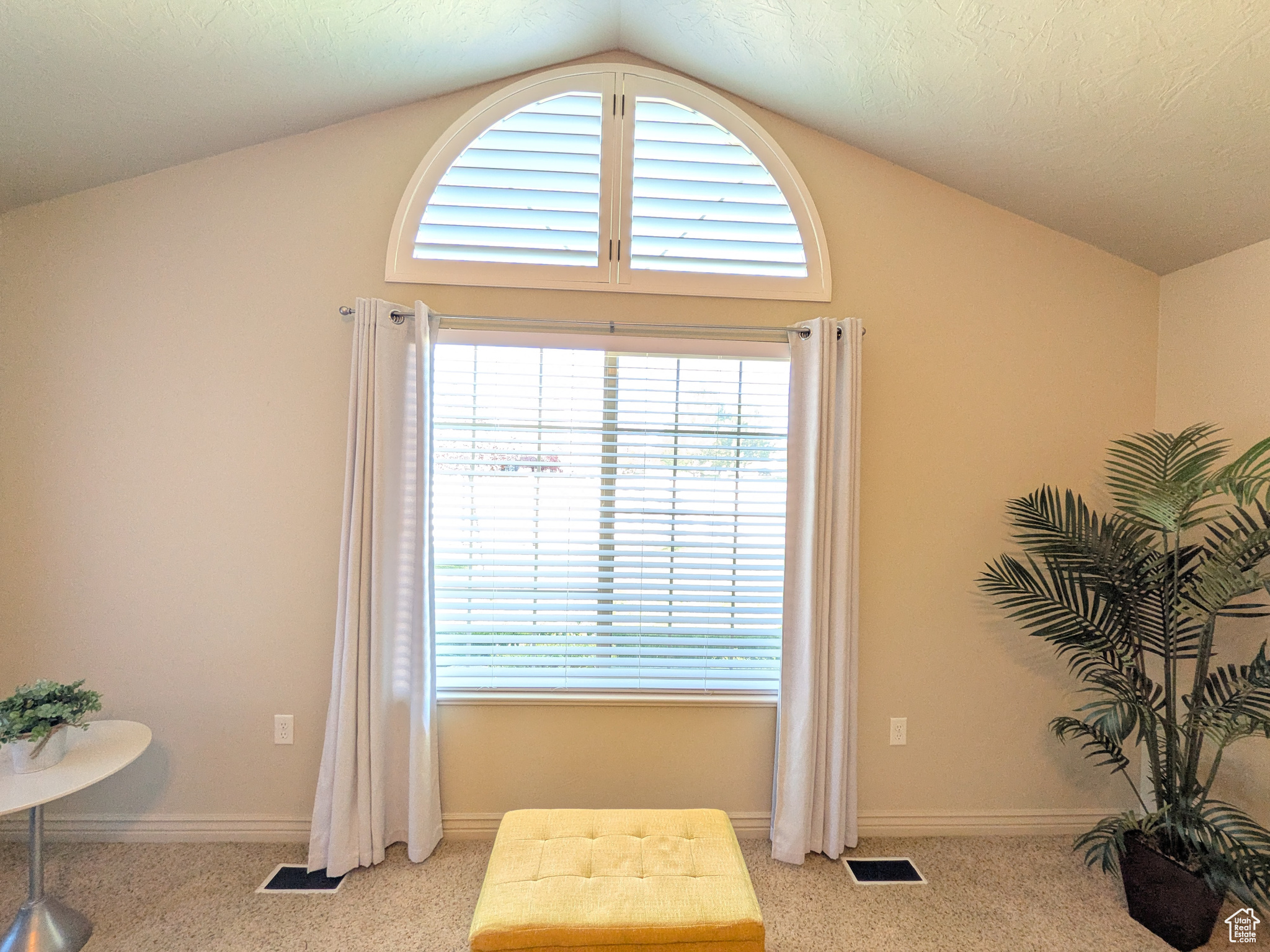 TOWNE CENTER VILLAS - Residential