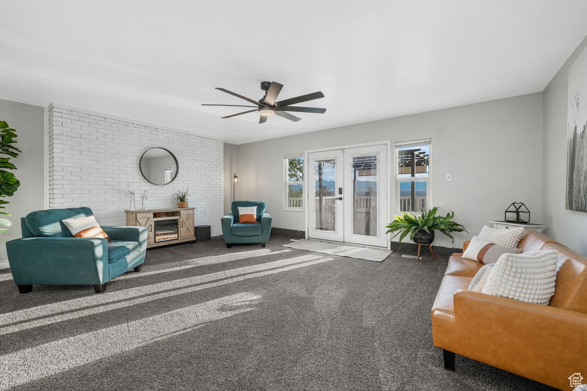 WHITE CITY - Residential