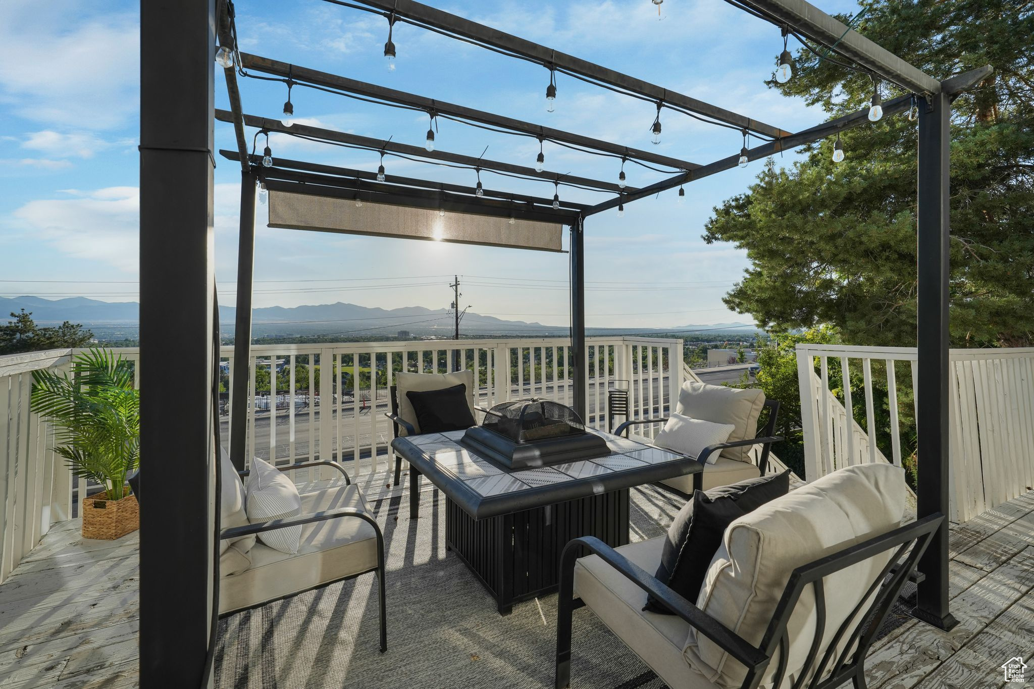 WHITE CITY - Residential