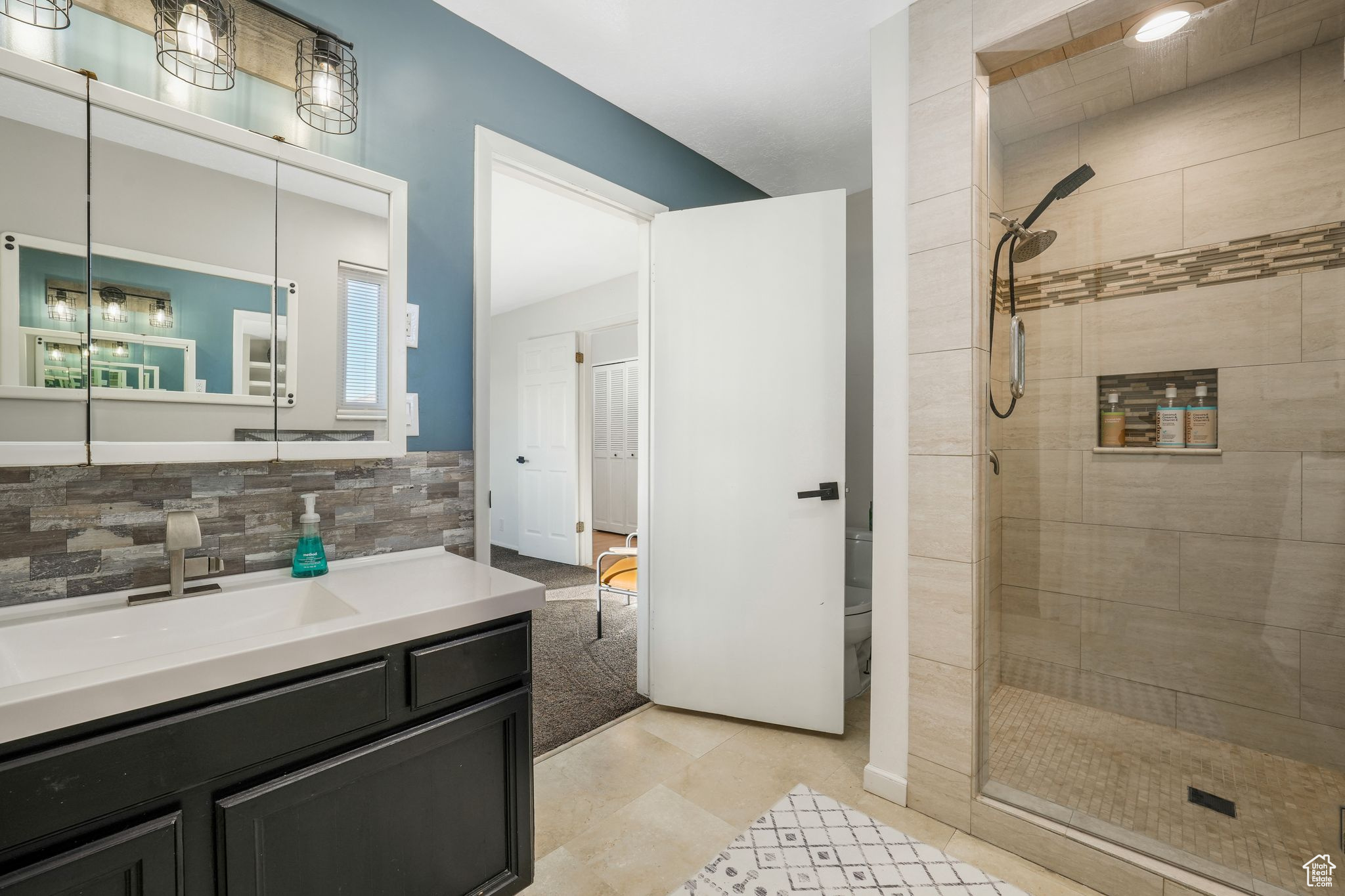 WHITE CITY - Residential