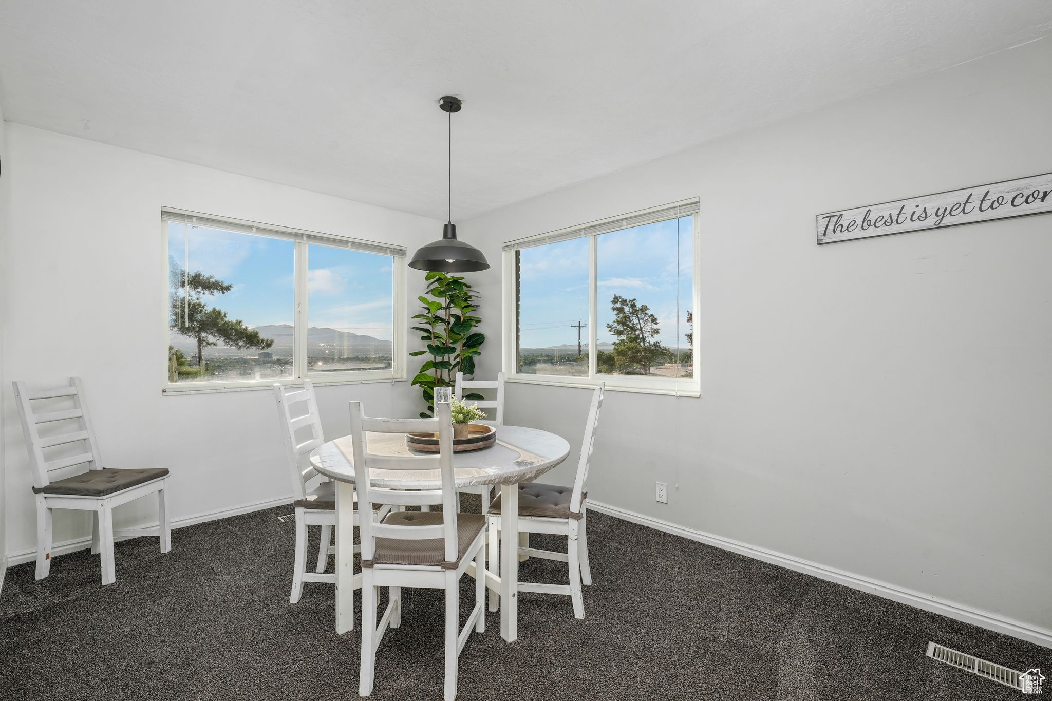 WHITE CITY - Residential