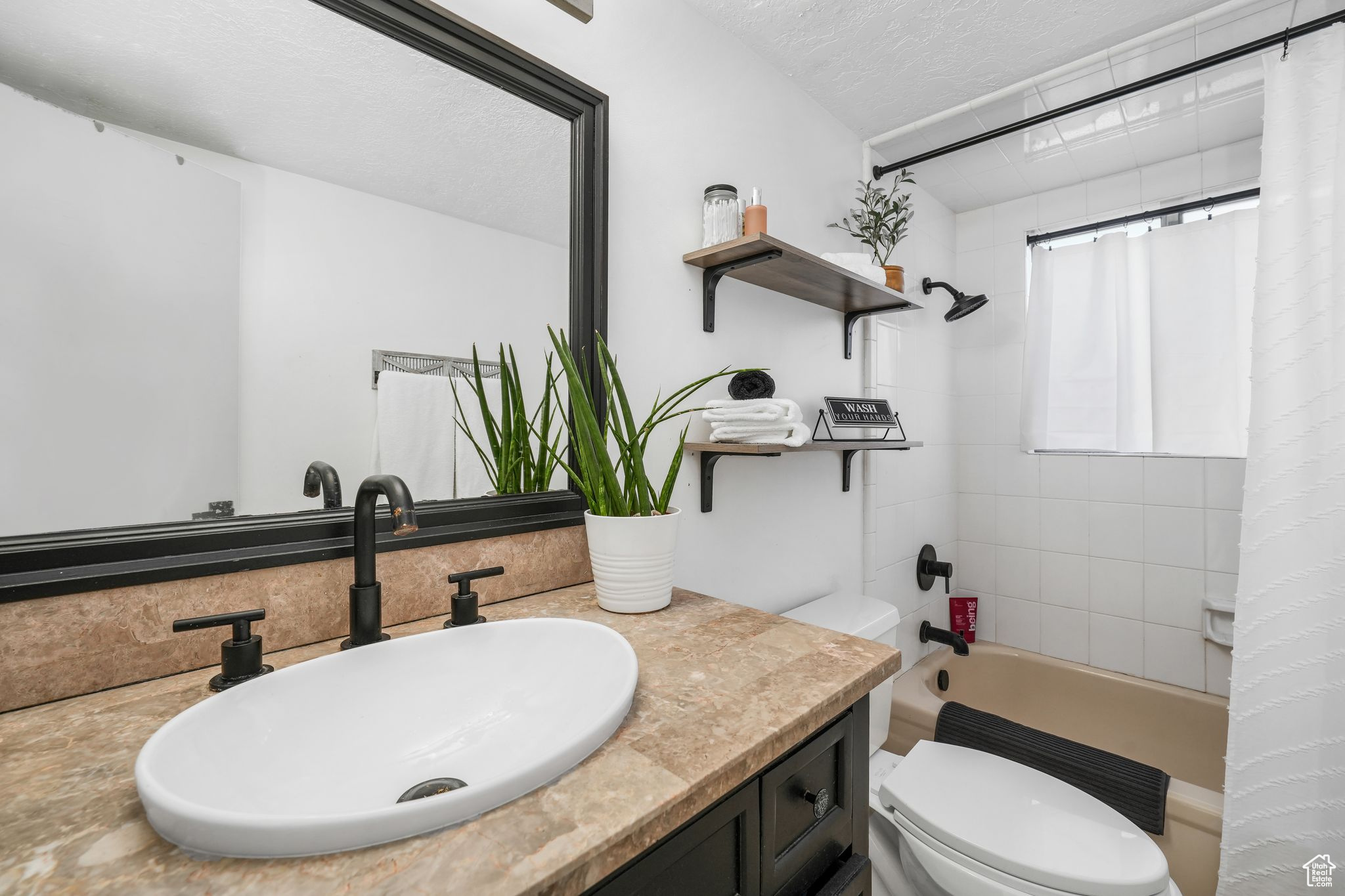 WHITE CITY - Residential