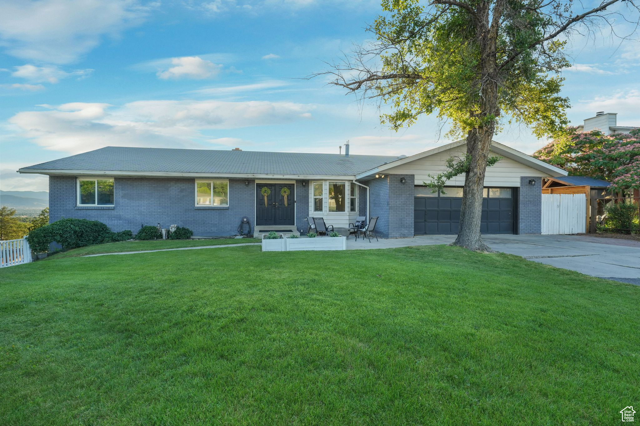 WHITE CITY - Residential