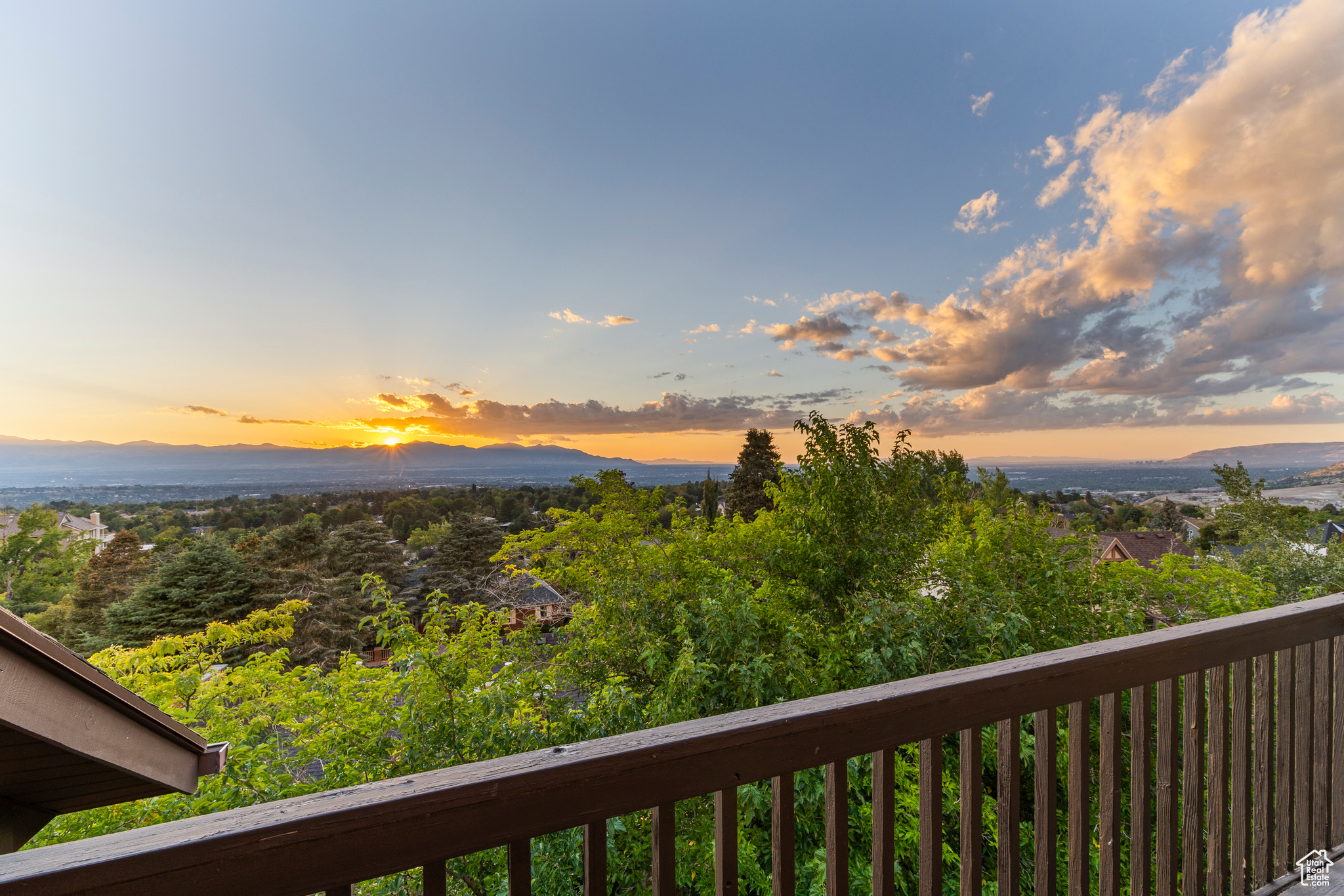 PROSPECTOR HILLS - Residential
