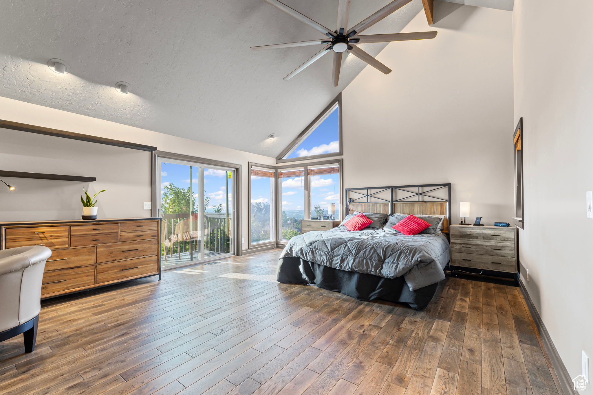 PROSPECTOR HILLS - Residential