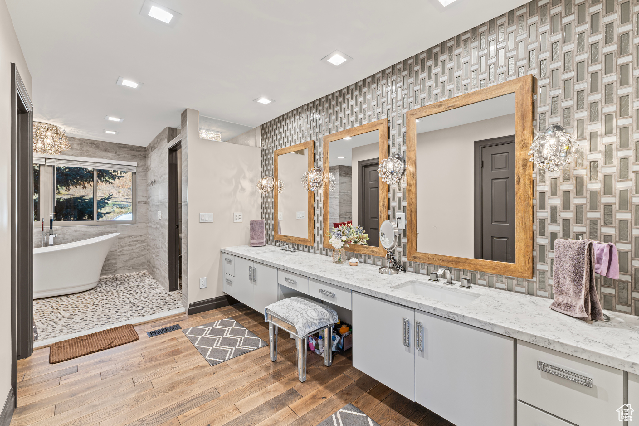 PROSPECTOR HILLS - Residential