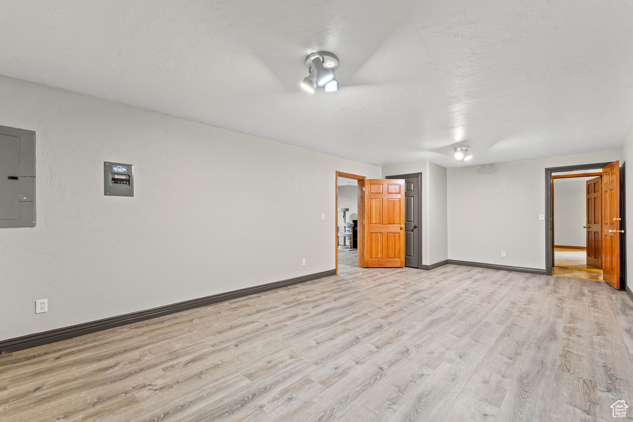 PROSPECTOR HILLS - Residential