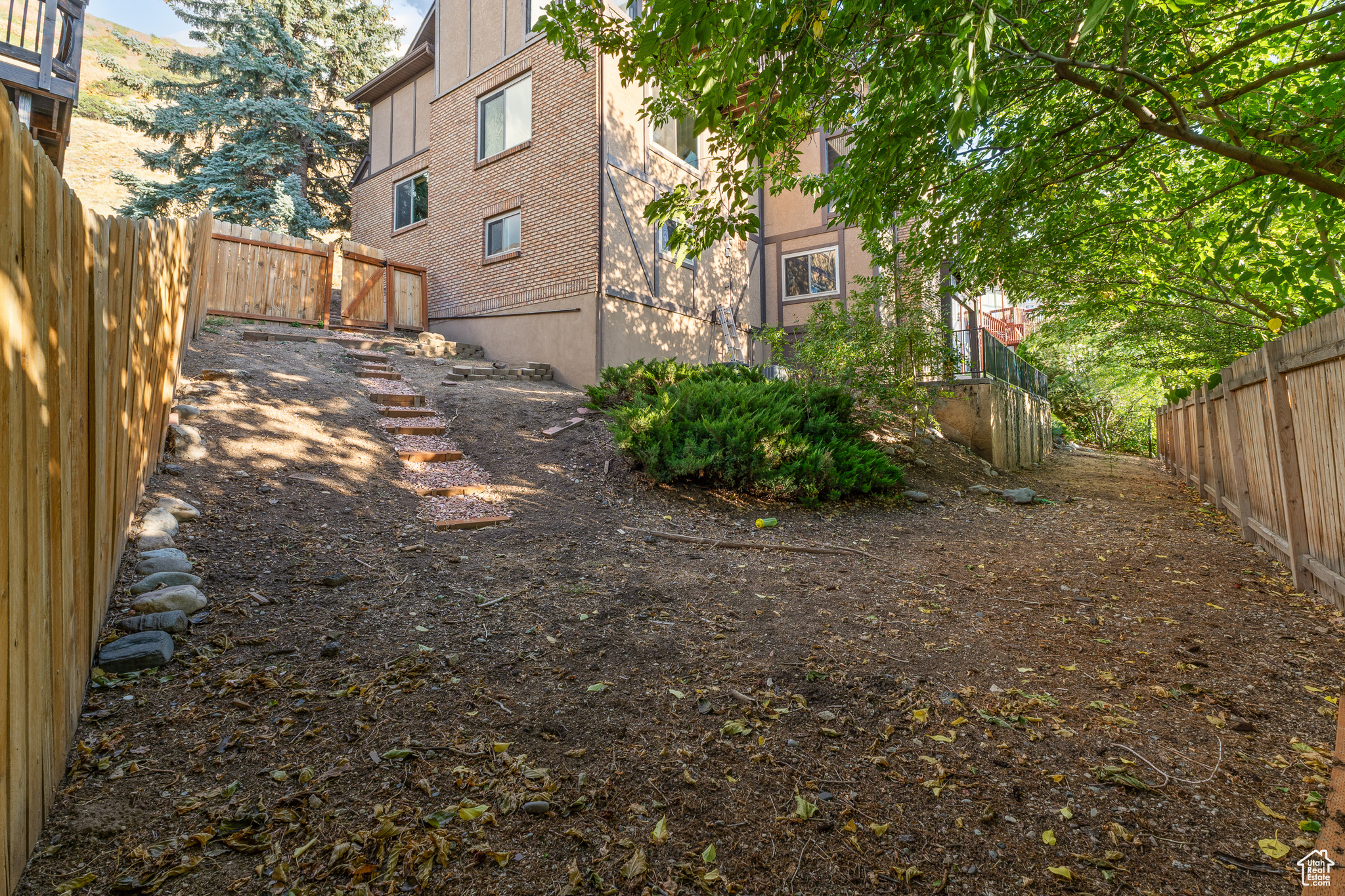 PROSPECTOR HILLS - Residential