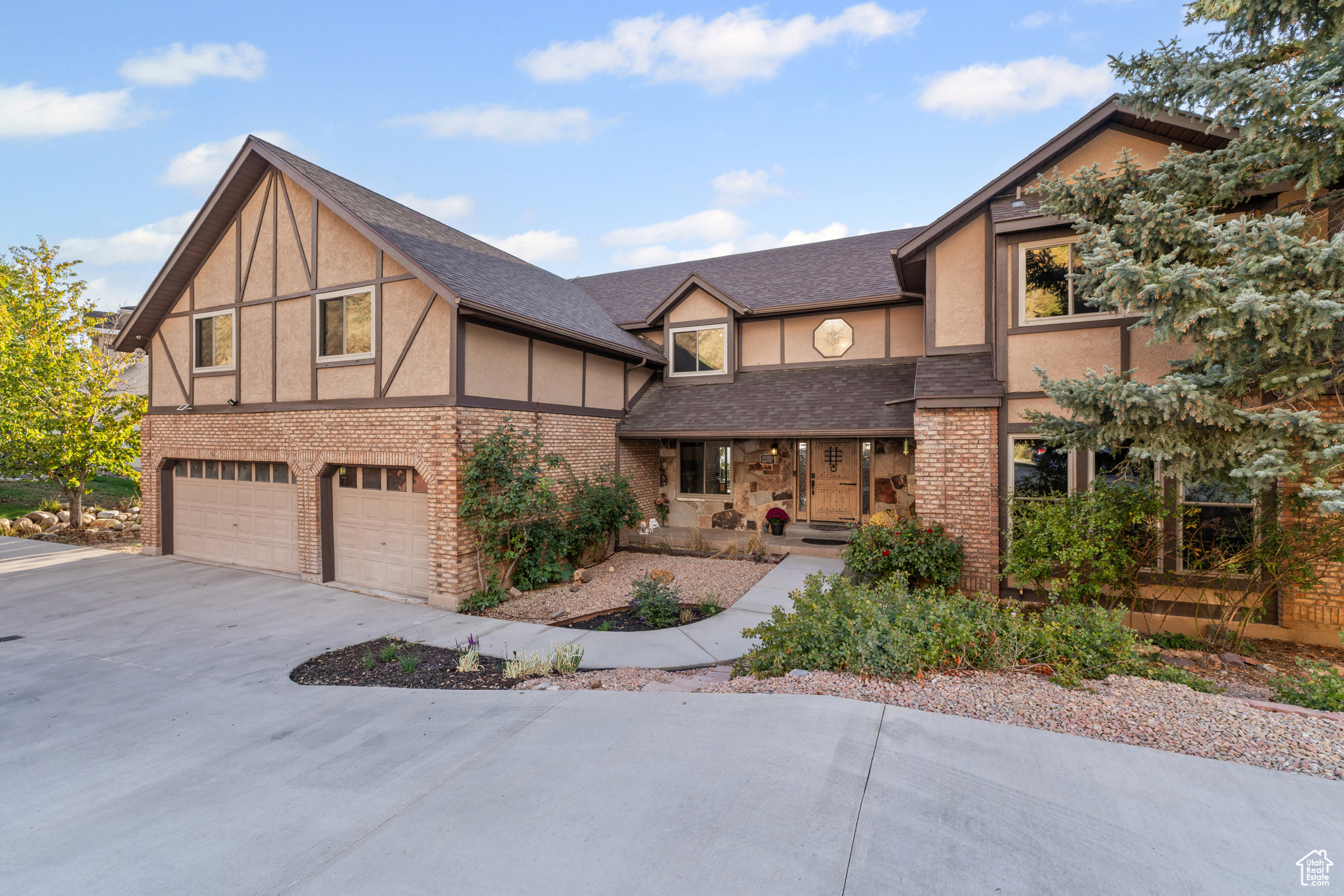 PROSPECTOR HILLS - Residential