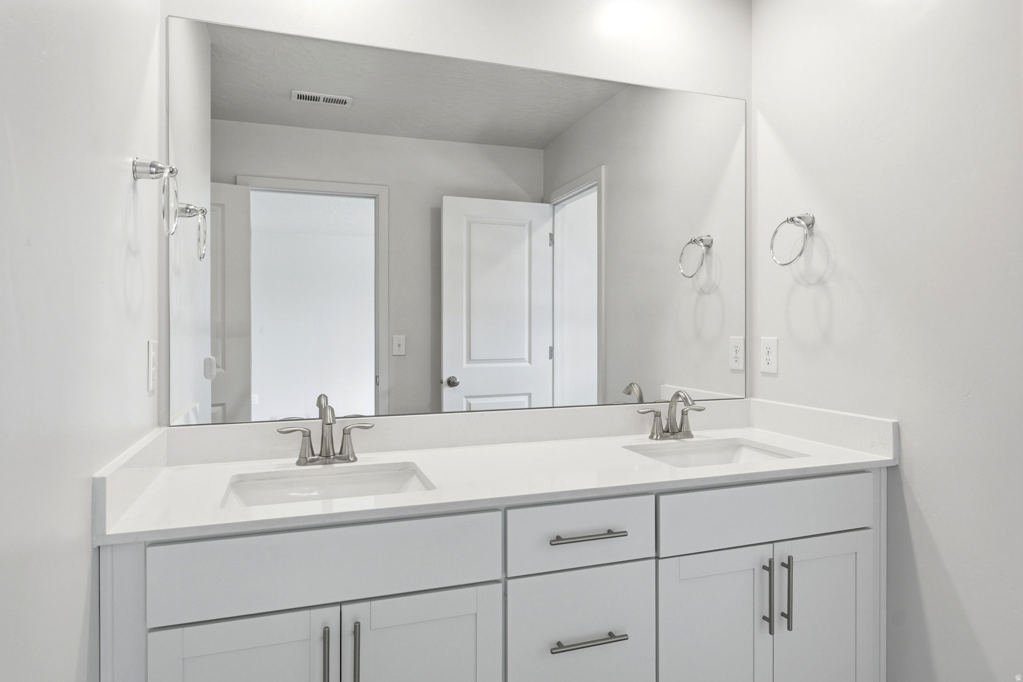 HERITAGE 76 - Residential