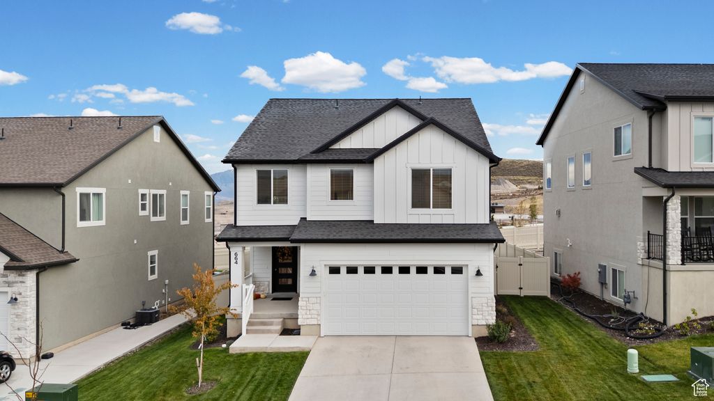 Photo of 664 N HIDDLESTON DR, Saratoga Springs, UT 84045 (MLS # 2119661)