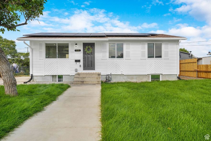 MOTIVATED SELLER!! Welcome to this beautifully remodeled home!  SECONDARY KITCHEN in the basement! Could be easily divided for a MOTHER-IN-LAW apartment. Single level living offering a primary bedroom with its own en suite bathroom. This home offers 5 bedrooms and 3 bathrooms! Laundry hookups available on each floor. Excellent location close to all amenities and 5 minutes away from the freeway!
