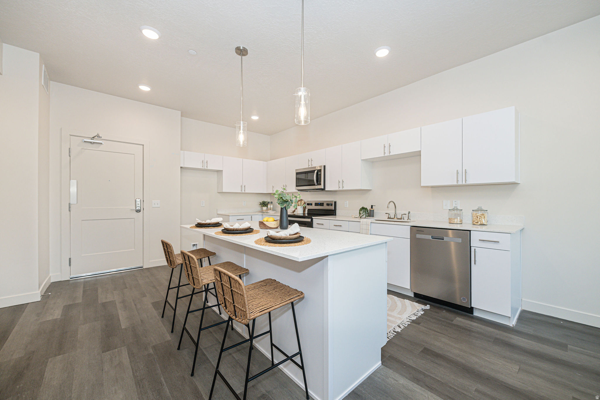THE MORRELLI AT MEADOWBROOK - Residential