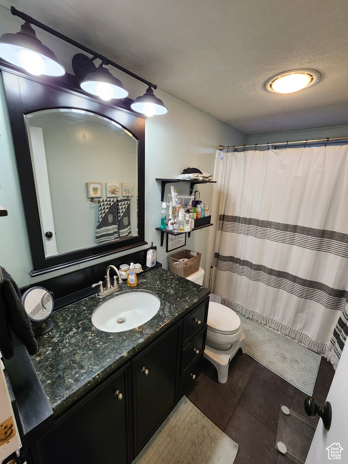 MAJESTIC OAKS - Residential