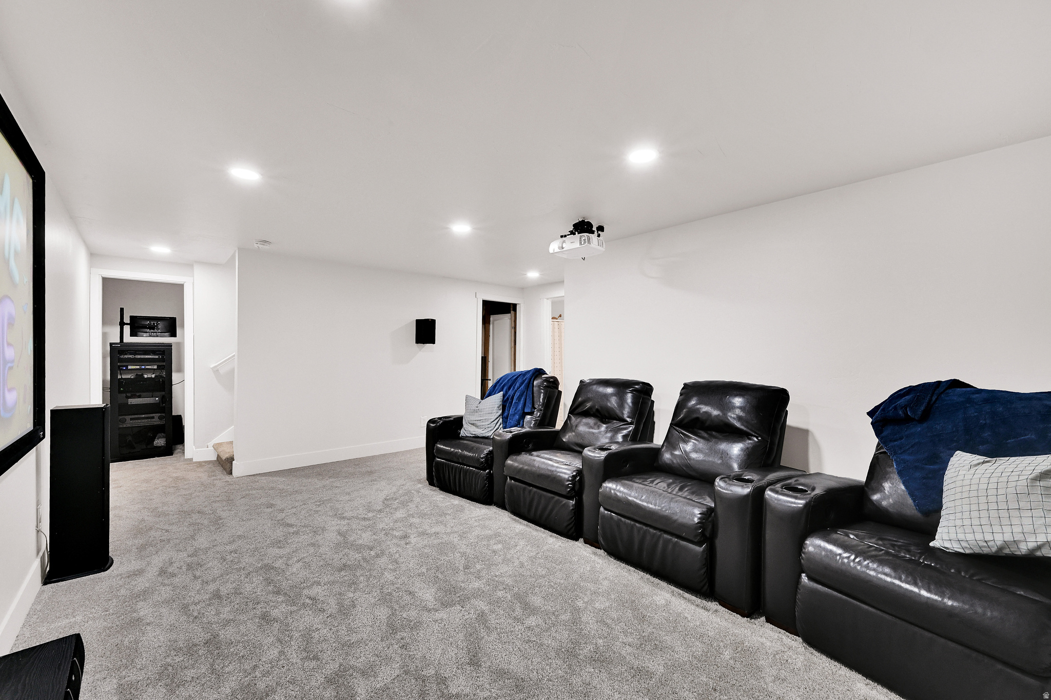 MIDLAND SQUARE - Residential