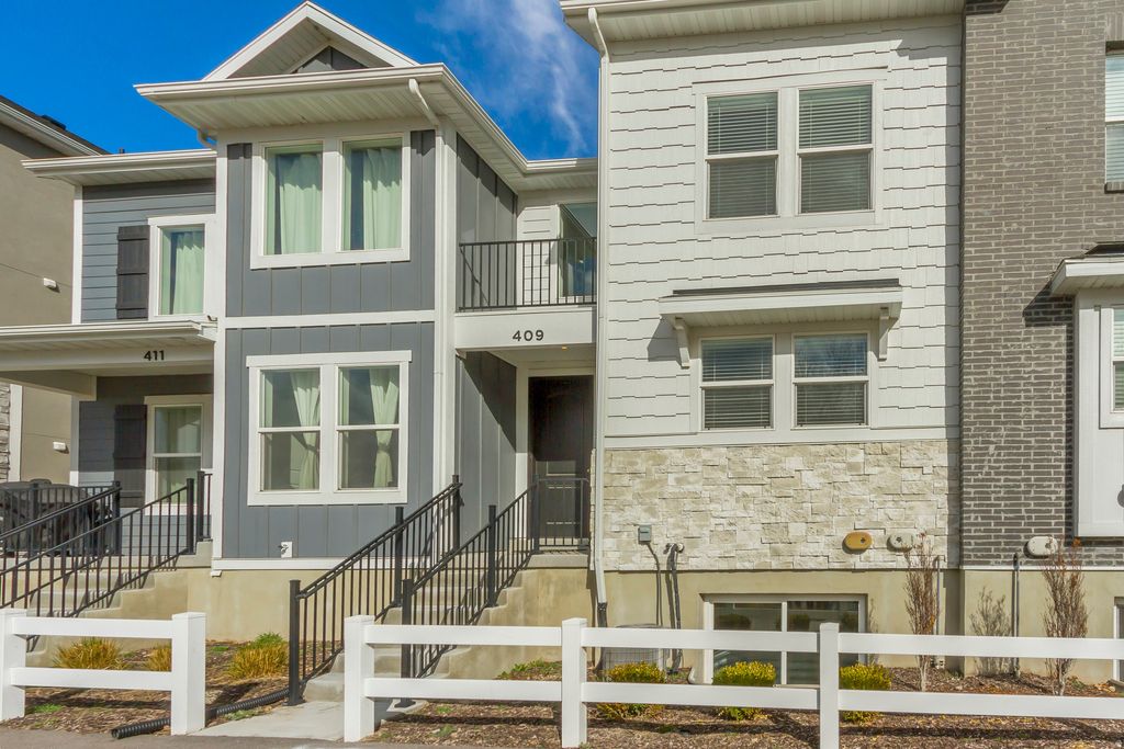 Photo of 409 N 360 W #709, Vineyard, UT 84059 (MLS # 2147484)