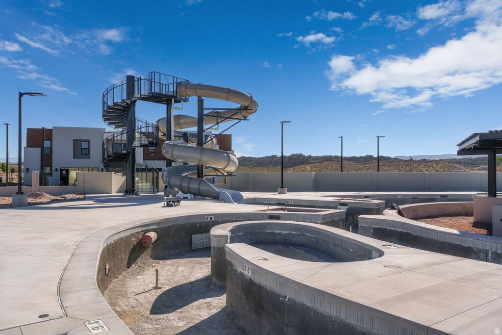 ISLAND AT CORAL CANYON - Residential