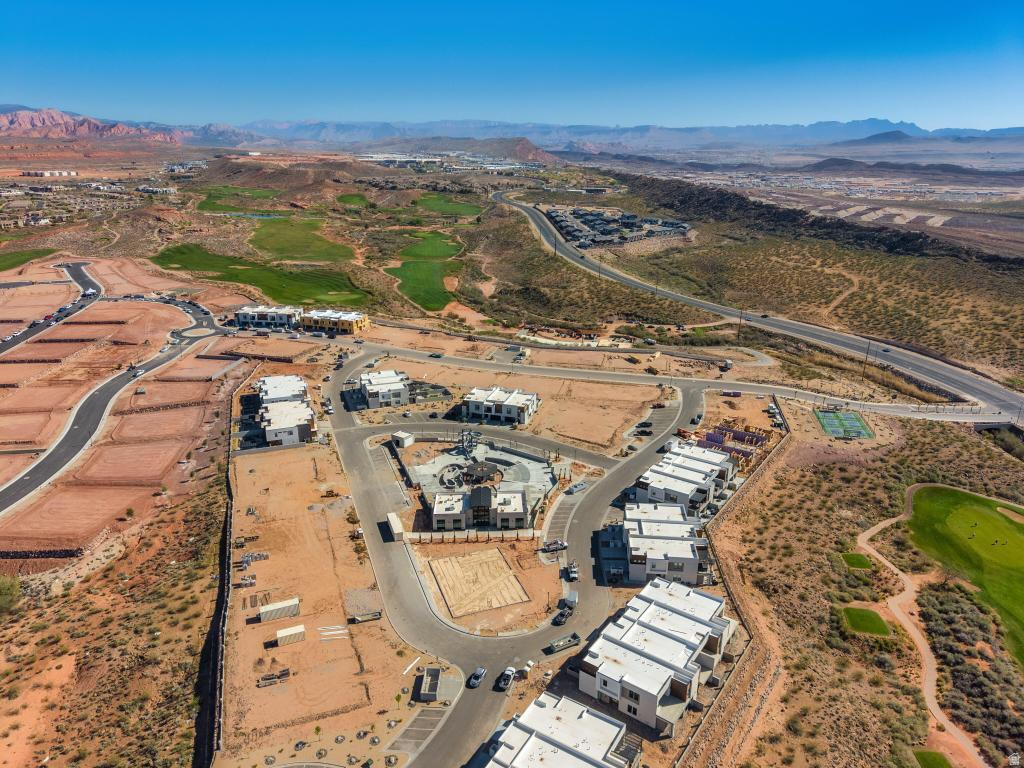 ISLAND AT CORAL CANYON - Residential