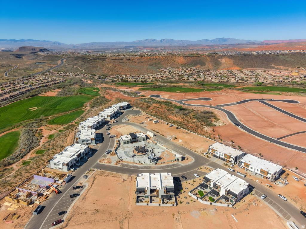 ISLAND AT CORAL CANYON - Residential