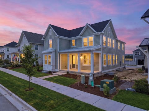 Photo of 854 W CAROLINE DR #211, Saratoga Springs, UT 84045 (MLS # 2179510)