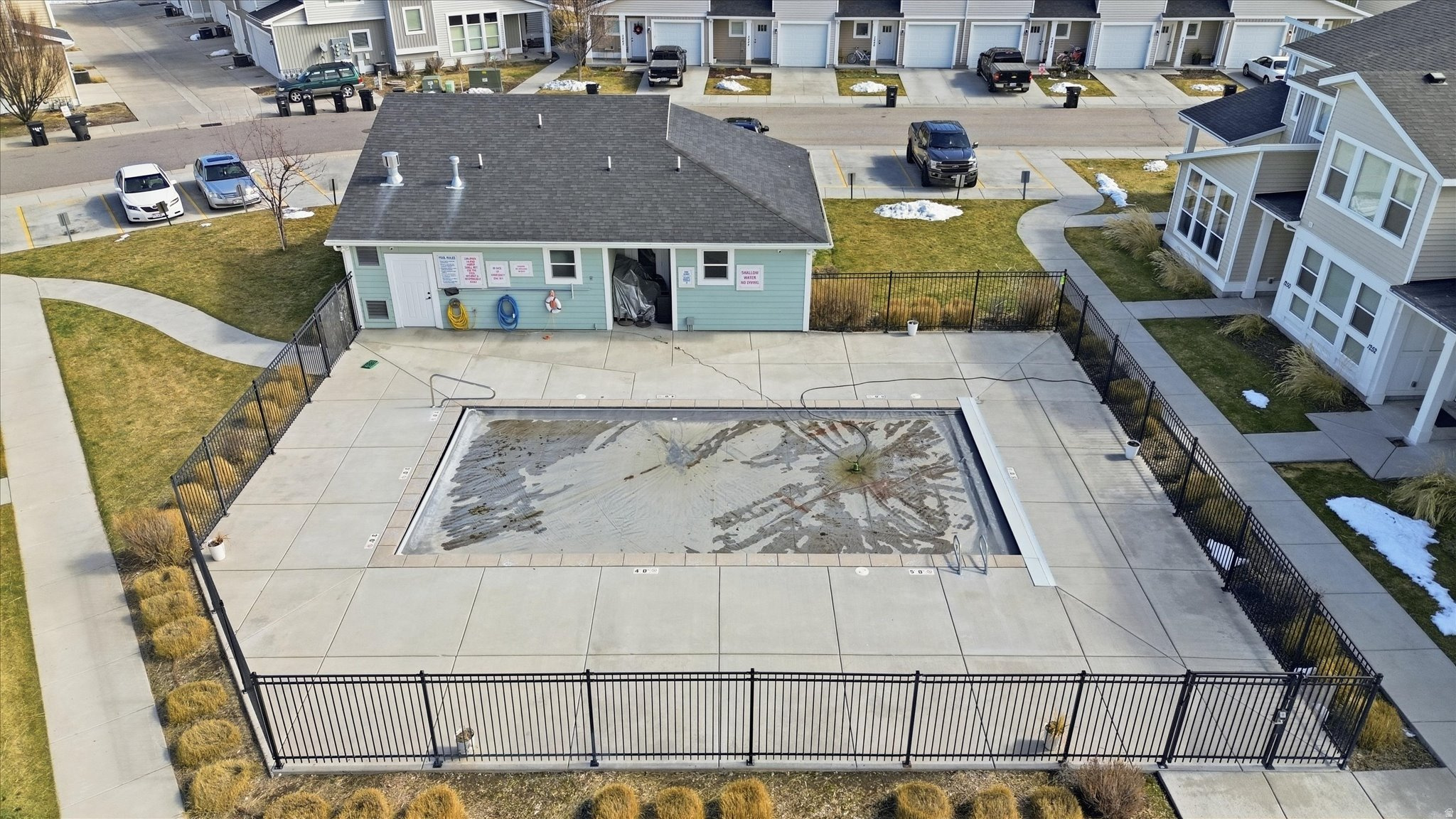 SPRING CREEK CROSSING - Residential